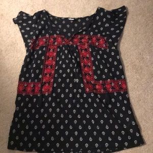 Sleeveless blouse